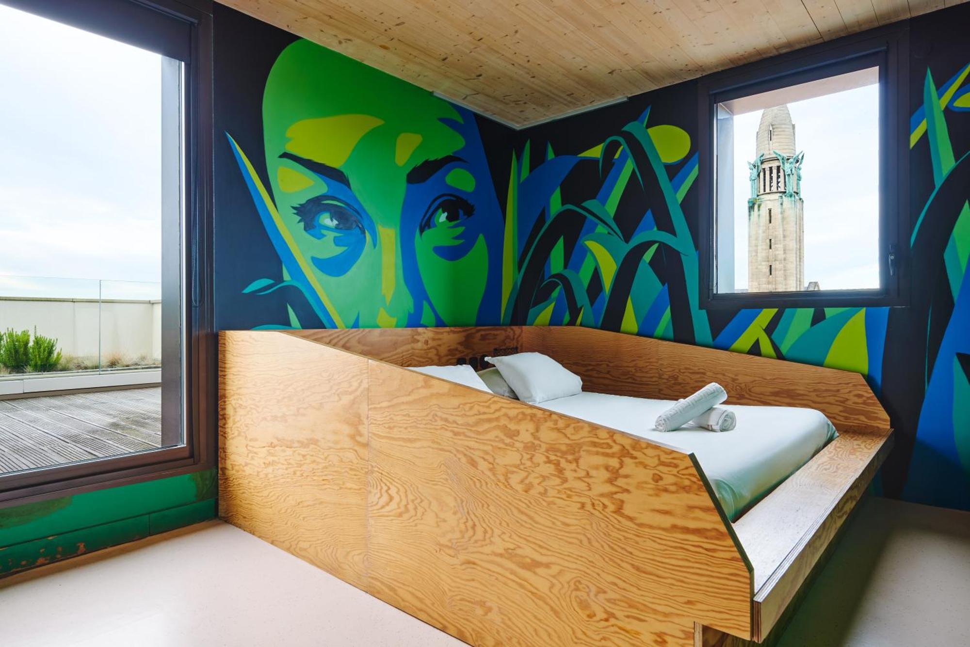 โจแอนด์โจอี้ ปารีส ฌ็องติยี Hostel ฌ็องตีญี ภายนอก รูปภาพ